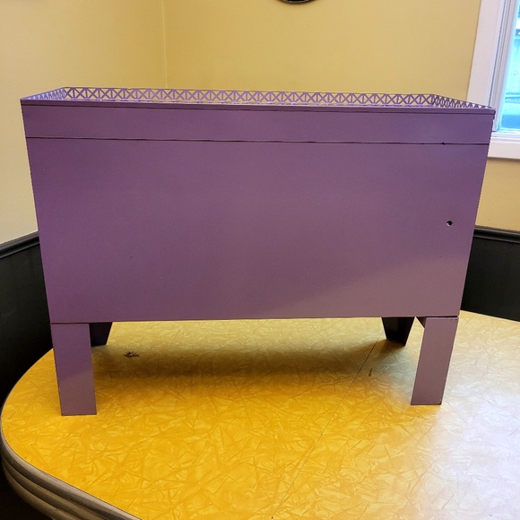 Vintage Metal Medicine Cabinet - Picture 7 of 9